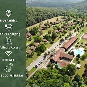https://petnehazy-club-hotel.inbudapesthotels.com